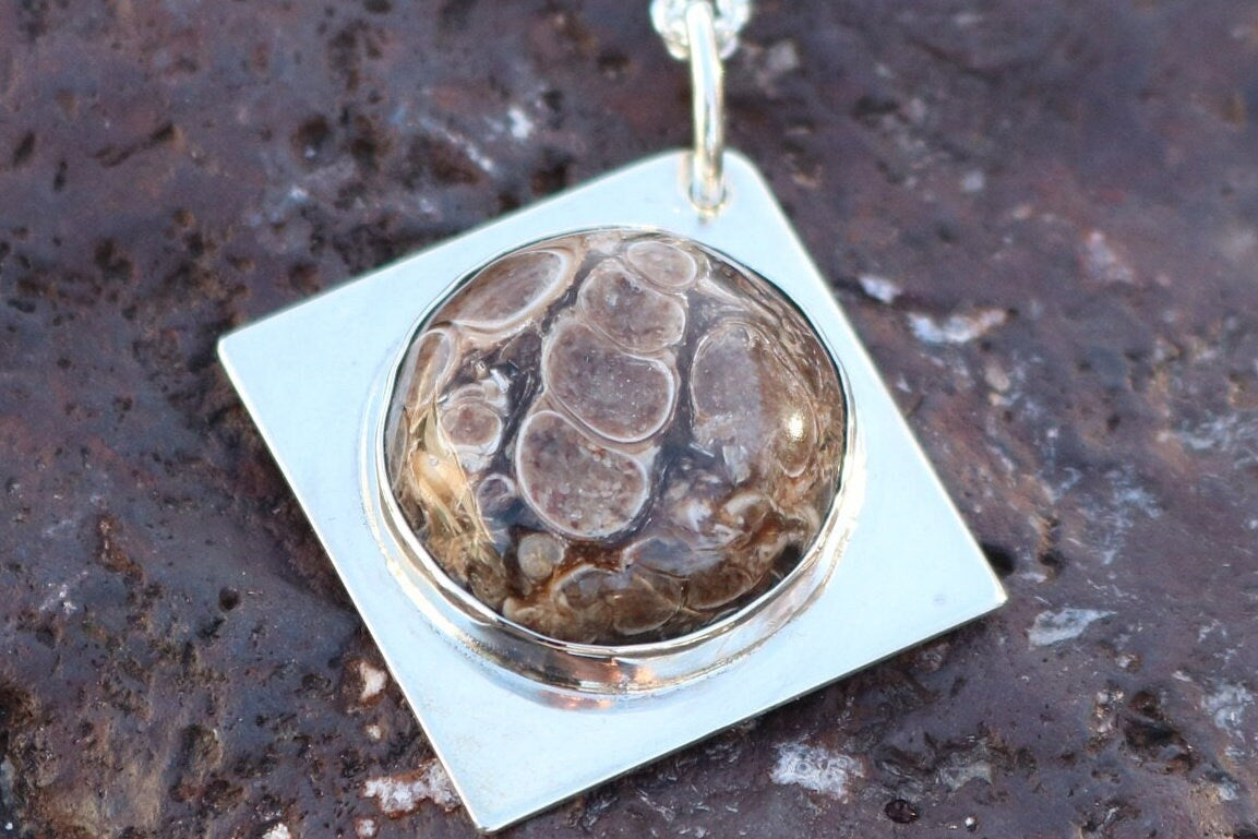 Turritella Agate Cabochon Pendant in sterling Argentium 935 Silver Setting, four point diamond shape bezel, Minimalist Jewelry, USA made