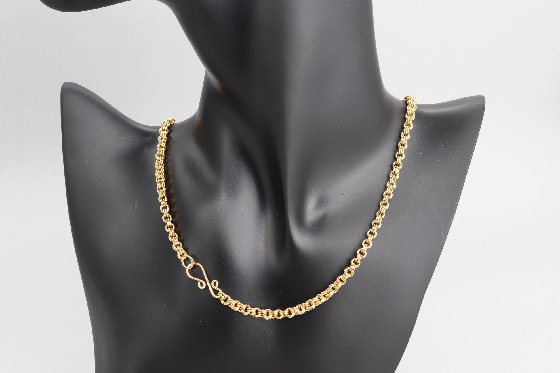 Introducing our Jewelers Brass Double Link Cable Chain, meticulously handcrafted in our Missouri studio. This exquisite piece is thoughtfully designed and reminiscent of 14k gold while offering an affordable alternative.