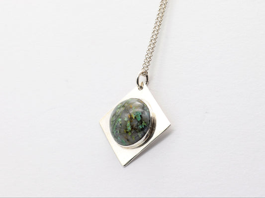 Natural green Variscite pendant in Argentium 935 silver with Argentium silver chain