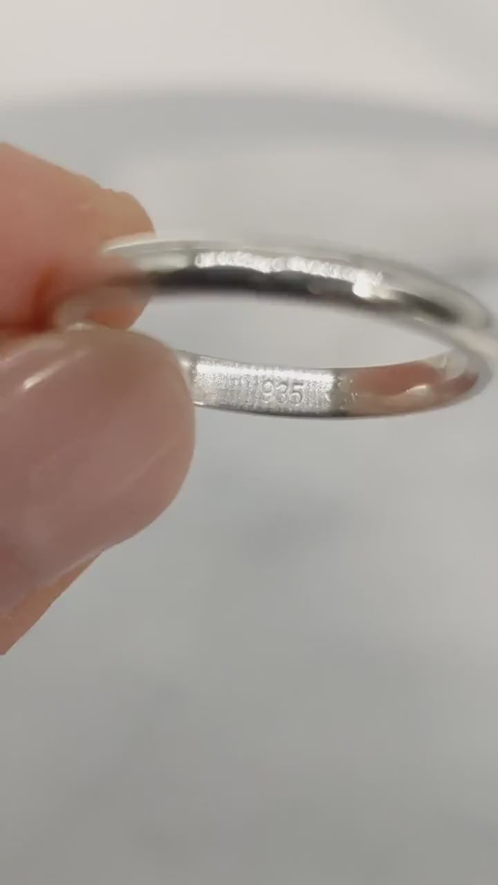 Demo clip of Argentium Half Round Ring on hand