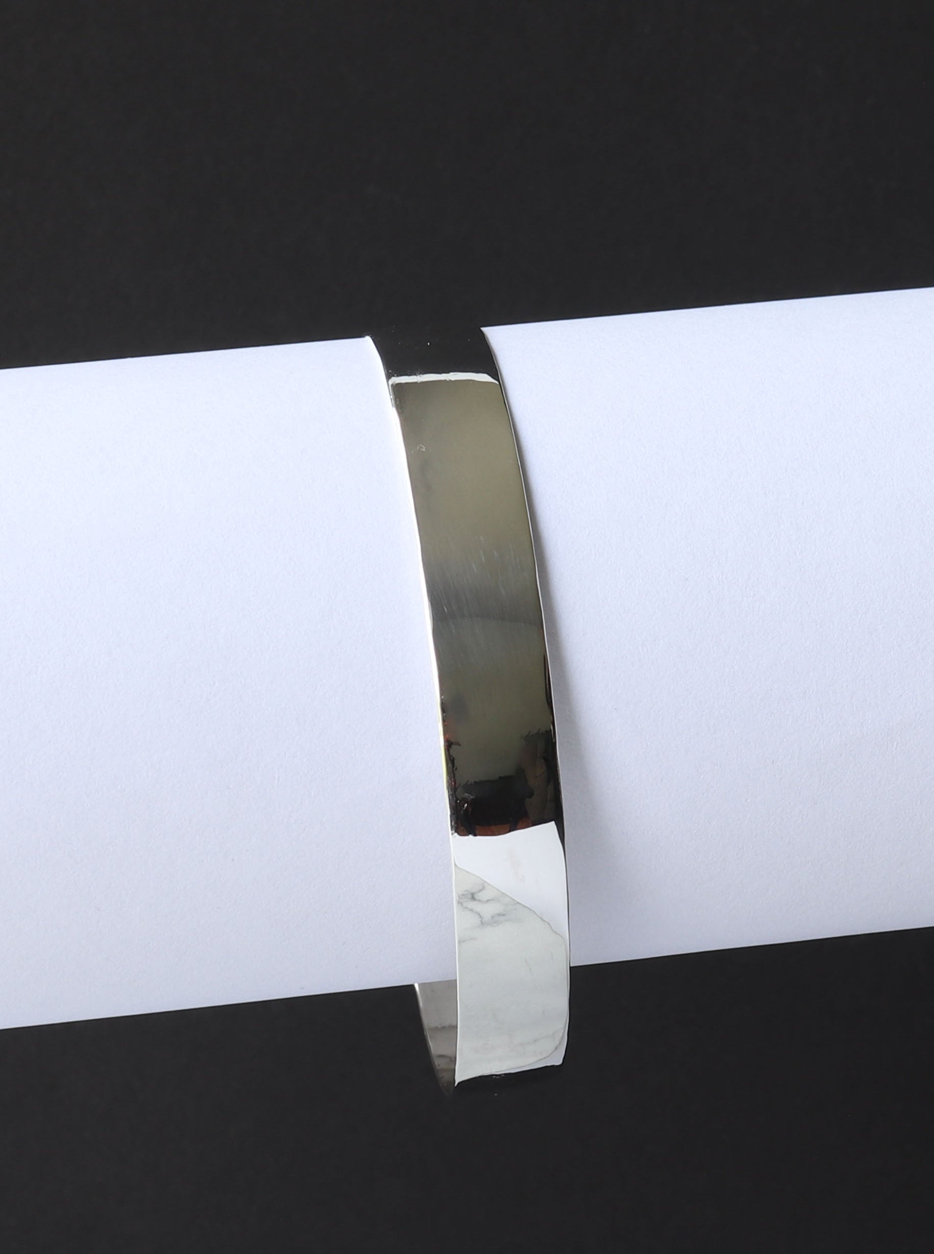 Side view of Beveled Bangle in solid Argentium Silver.